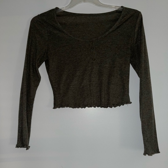 Tops - cropped henley with lettuce trim